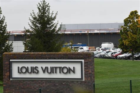 louis vuitton saint-pourçain-sur-sioule|Vuitton doit ouvrir son nouvel atelier courant janvier à Saint .